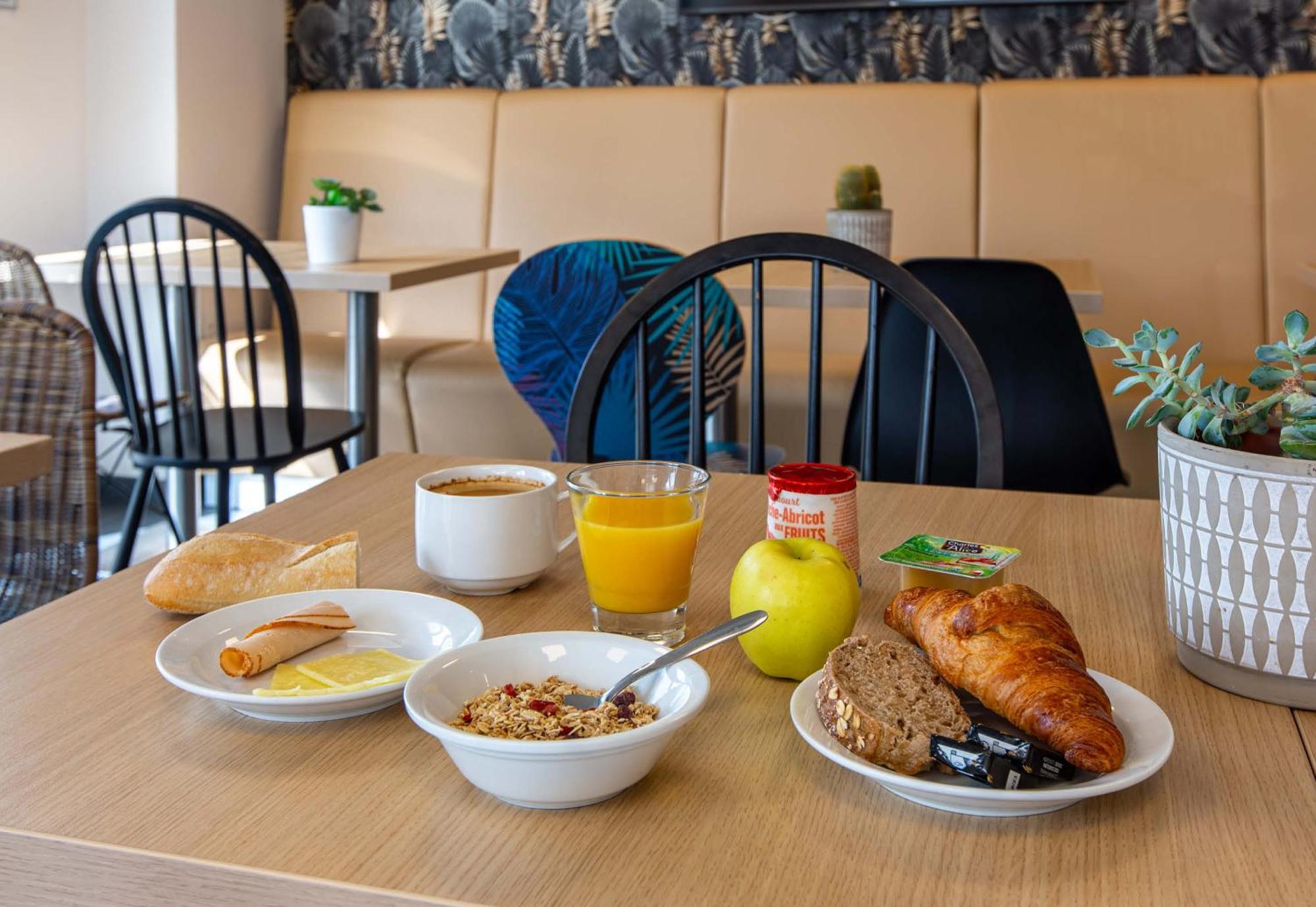 B&B Hotel Chartres Oceane Luaran gambar